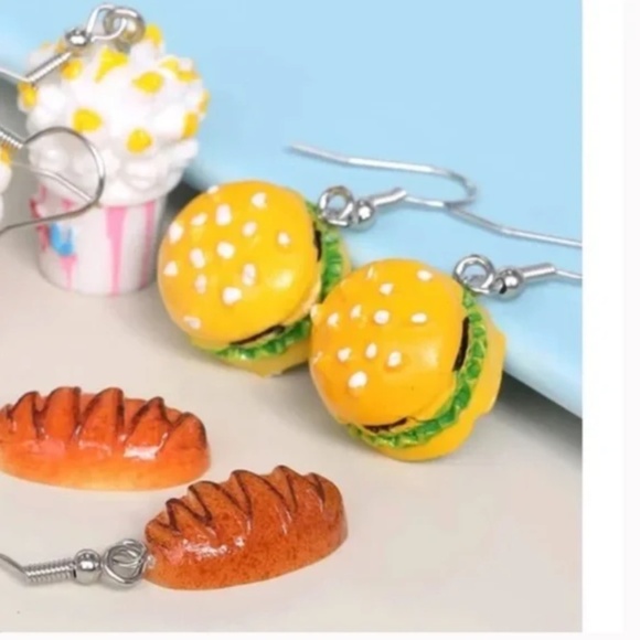 ❤️ FREE Food Snacks Boho Pop Burger Bread Corn Peasant Hipster Hippie Earrings - Picture 2 of 4